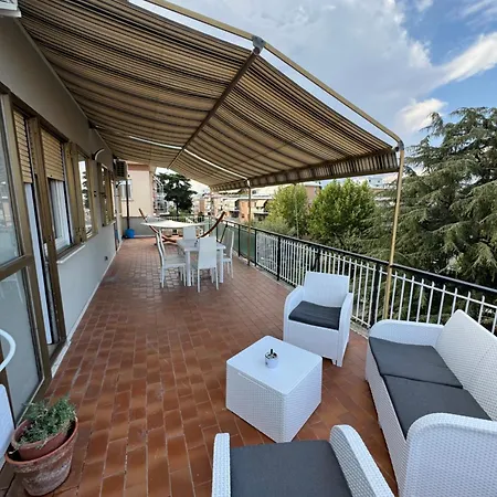 Luxury Penthouse Con Amaca Privata * Rome