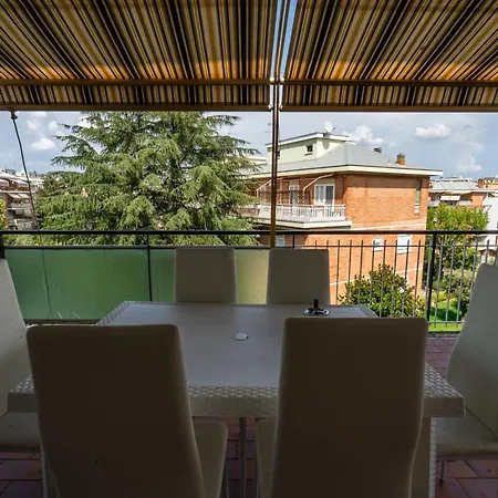 Luxury Penthouse Con Amaca Privata Apartment Rome